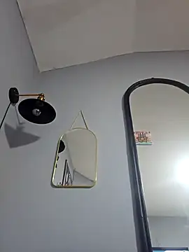 dickinyouto online show from October 26, 2025, 8:31 pm