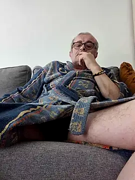 Snapshot of Bretoncool chatting on March 5, 2025, 12:55 pm Bretoncool online show from March 5, 2025, 12:55 pm