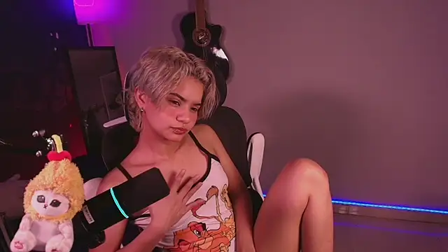 Snapshot of marlena3312 chatting on November 25, 2025, 3:01 pm marlena3312 online show from November 25, 2025, 3:01 pm