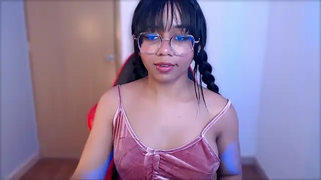 Natasha mh2 online show from November 13, 2025, 9:08 pm