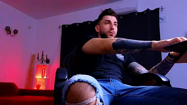 MightyAaron66 online show from November 8, 2025, 4:16 am