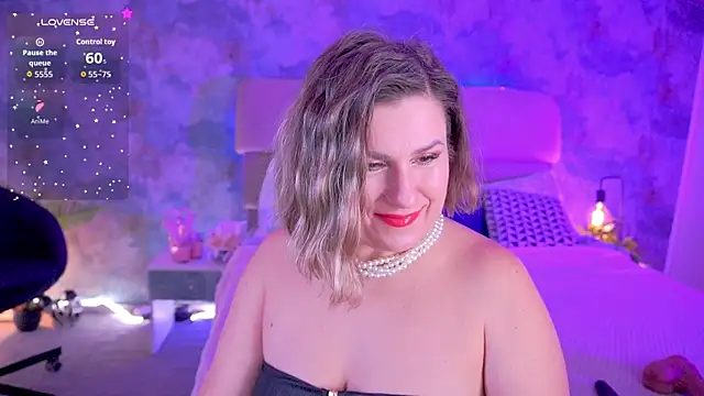 KiraRoxx online show from March 1, 2026, 7:58 pm