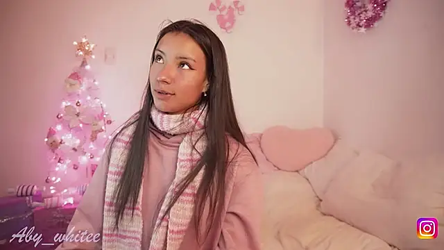 AbyWhitee online show from December 16, 2025, 1:10 am