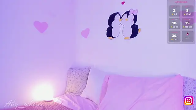 Snapshot of AbyWhitee chatting on February 20, 2025, 9:00 am AbyWhitee online show from February 20, 2025, 9:00 am