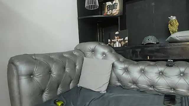 Snapshot of HeellBoy_ chatting on October 12, 2025, 7:15 pm HeellBoy online show from October 12, 2025, 7:15 pm