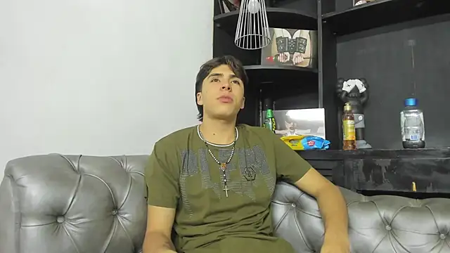 HeellBoy  online show from November 8, 2025, 1:20 am