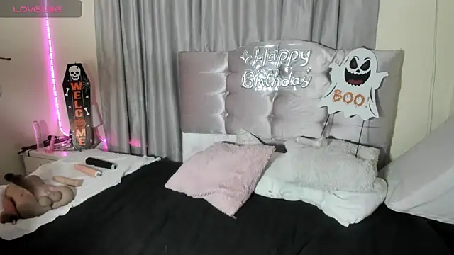 Snapshot of arianithaxox chatting on October 19, 2025, 5:54 am arianithaxox online show from October 19, 2025, 5:54 am