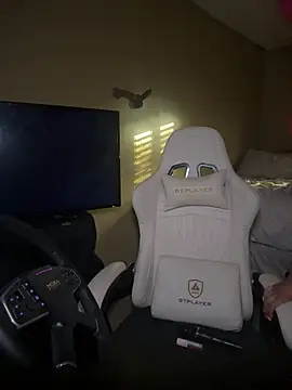 CrownedNyaries online show from March 2, 2025, 12:36 pm