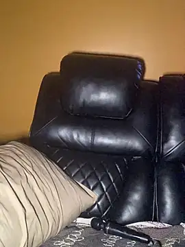 CrownedNyaries online show from January 10, 2025, 3:16 pm