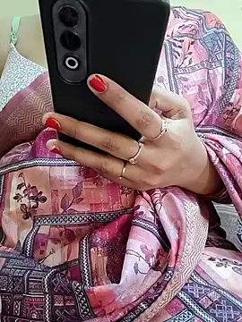 Snapshot of samitasharma chatting on June 5, 2026, 6:52 am samitasharma online show from June 5, 2026, 6:52 am