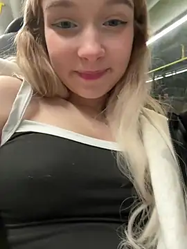 Snapshot of Baby_Tiny chatting on February 1, 2025, 7:55 pm Baby Tiny online show from February 1, 2025, 7:55 pm