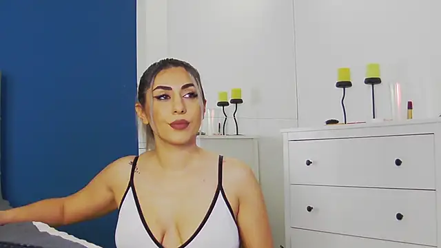 Snapshot of CelineMeyerr chatting on November 7, 2025, 6:29 am CelineMeyerr online show from November 7, 2025, 6:29 am