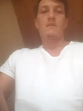 Snapshot of gigolopez1 chatting on February 26, 2025, 2:27 pm gigolopez1 online show from February 26, 2025, 2:27 pm