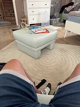 rundum40 online show from September 11, 2025, 1:44 pm