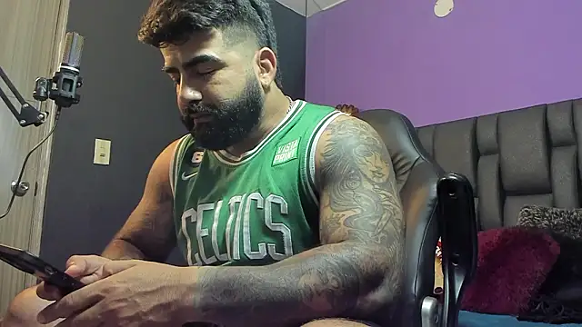 Lyon vach online show from February 17, 2026, 1:58 am