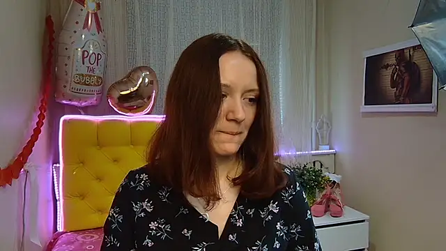 Snapshot of BarbaraStily chatting on February 24, 2025, 11:10 am BarbaraStily online show from February 24, 2025, 11:10 am