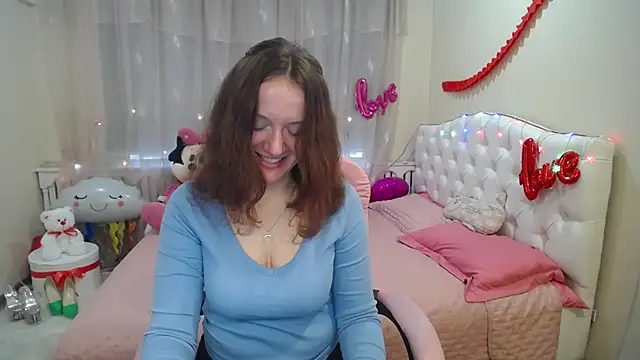 Snapshot of BarbaraStily chatting on March 13, 2025, 11:41 am BarbaraStily online show from March 13, 2025, 11:41 am