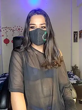 Black-Pearll online show from April 17, 2026, 7:55 am