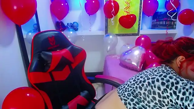 Snapshot of sweet_Melody_xx chatting on February 14, 2025, 6:45 am sweet Melody xx online show from February 14, 2025, 6:45 am