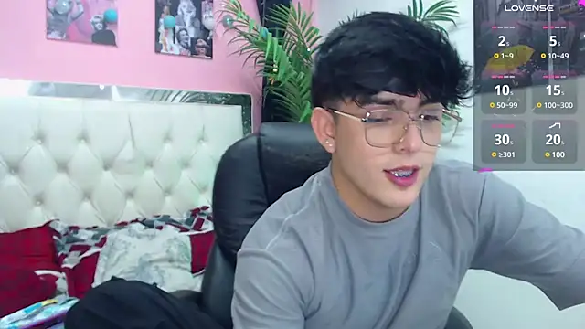 Snapshot of nolan_twink1 chatting on March 22, 2025, 6:47 pm nolan twink1 online show from March 22, 2025, 6:47 pm