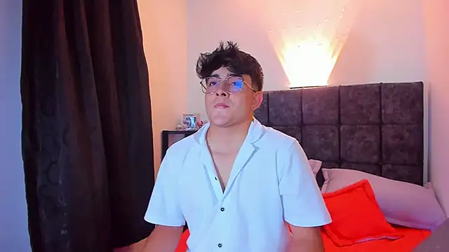 Snapshot of nolan_twink1 chatting on October 6, 2025, 11:38 pm nolan twink1 online show from October 6, 2025, 11:38 pm