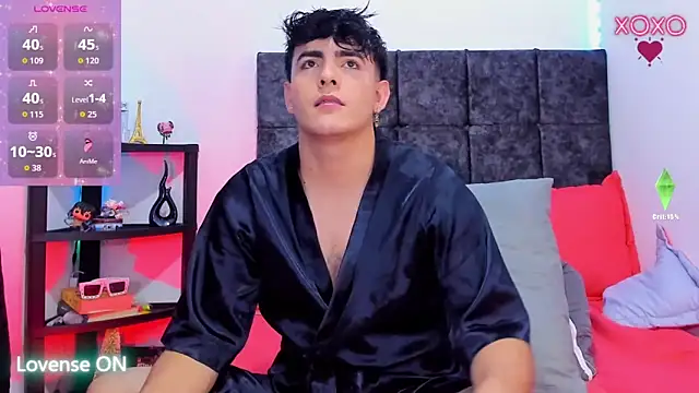 nolan twink1 online show from February 15, 2026, 5:01 pm