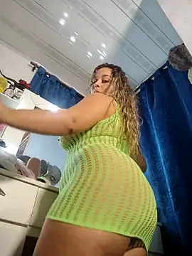 LaurenWelly  online show from October 25, 2025, 9:04 pm