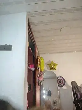Snapshot of LaurenWelly_ chatting on July 12, 2026, 10:32 pm LaurenWelly online show from July 12, 2026, 10:32 pm