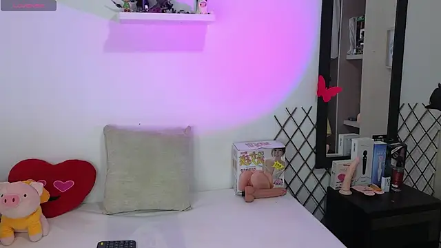 milky  boy  online show from February 24, 2025, 5:33 am