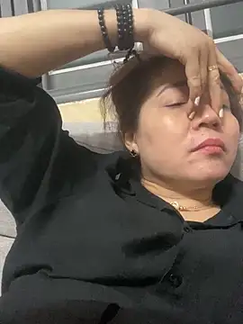 Snapshot of Cesywet chatting on March 13, 2025, 12:02 pm Cesywet online show from March 13, 2025, 12:02 pm