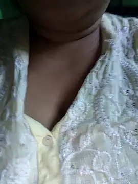 Snapshot of Rinki_Guptaa chatting on May 13, 2026, 9:05 am Rinki Guptaa online show from May 13, 2026, 9:05 am