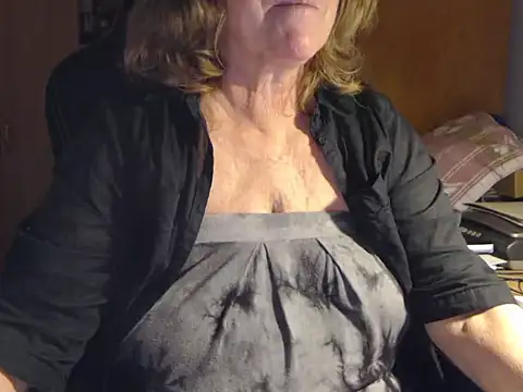 Snapshot of _sunshine__ chatting on January 12, 2025, 7:21 pm sunshine online show from January 12, 2025, 7:21 pm