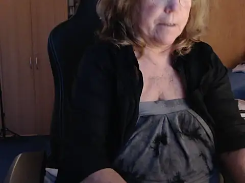 Snapshot of _sunshine__ chatting on January 28, 2025, 4:19 pm sunshine online show from January 28, 2025, 4:19 pm