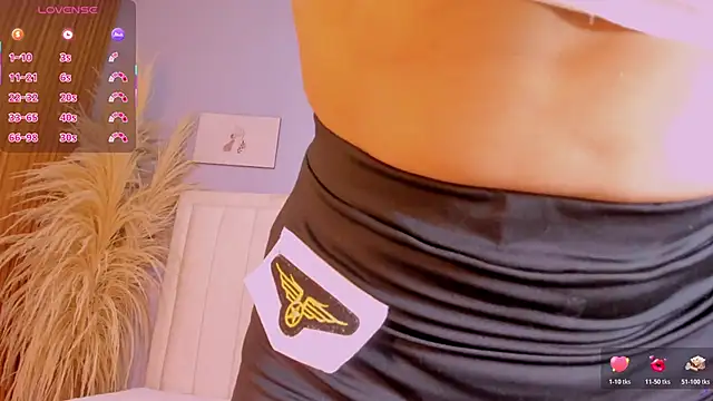 Paula-Brown1 online show from October 28, 2025, 7:13 pm