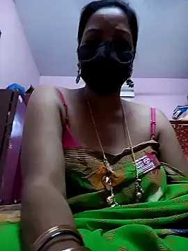 Snapshot of Tamil_sreelekha chatting on January 22, 2025, 4:55 am Tamil sreelekha online show from January 22, 2025, 4:55 am