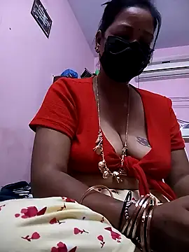 Snapshot of Tamil_sreelekha chatting on February 5, 2025, 2:19 am Tamil sreelekha online show from February 5, 2025, 2:19 am