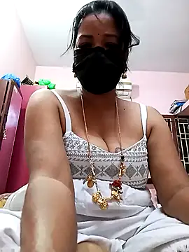 Snapshot of Tamil_sreelekha chatting on February 7, 2025, 5:40 pm Tamil sreelekha online show from February 7, 2025, 5:40 pm