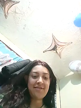 Snapshot of CORALINE_GREYM chatting on October 19, 2025, 3:53 am CORALINE GREYM online show from October 19, 2025, 3:53 am