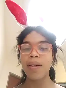 Snapshot of evelyn_wine chatting on March 22, 2025, 7:09 pm evelyn wine online show from March 22, 2025, 7:09 pm