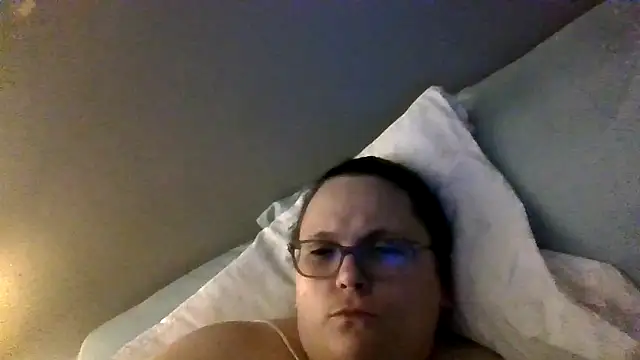 Snapshot of badbish777 chatting on September 20, 2025, 8:30 am badbish777 online show from September 20, 2025, 8:30 am