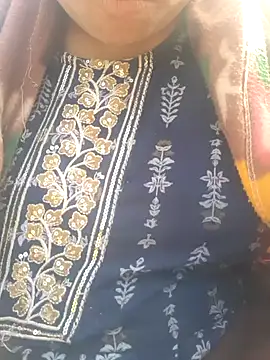 Snapshot of Bong_Bhabi chatting on December 29, 2024, 5:31 am Bong Bhabi online show from December 29, 2024, 5:31 am