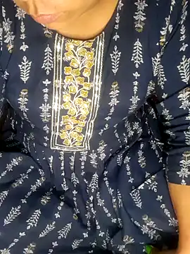Snapshot of Bong_Bhabi chatting on December 28, 2024, 5:14 pm Bong Bhabi online show from December 28, 2024, 5:14 pm