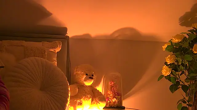 AngeliqueSkye online show from December 4, 2025, 4:11 am