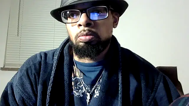 Snapshot of WhiskeyWood_DuhGOD chatting on November 29, 2025, 2:12 am WhiskeyWood DuhGOD online show from November 29, 2025, 2:12 am