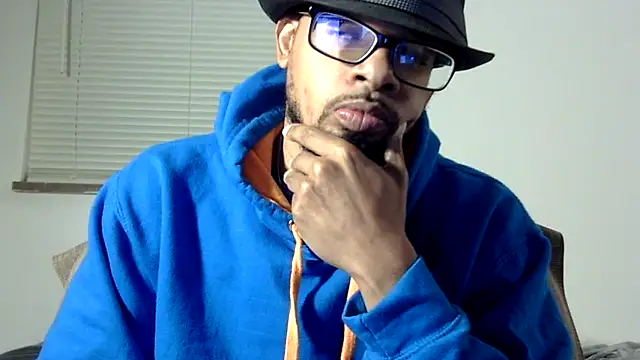 Snapshot of WhiskeyWood_DuhGOD chatting on October 27, 2025, 1:17 am WhiskeyWood DuhGOD online show from October 27, 2025, 1:17 am