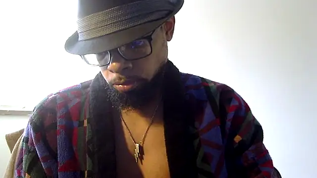 Snapshot of WhiskeyWood_DuhGOD chatting on November 21, 2025, 5:12 pm WhiskeyWood DuhGOD online show from November 21, 2025, 5:12 pm