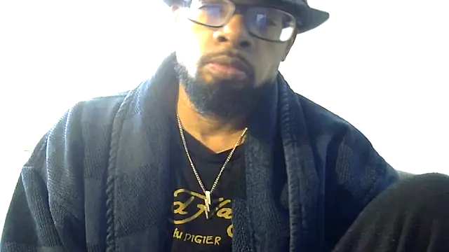 Snapshot of WhiskeyWood_DuhGOD chatting on December 2, 2025, 5:25 pm WhiskeyWood DuhGOD online show from December 2, 2025, 5:25 pm