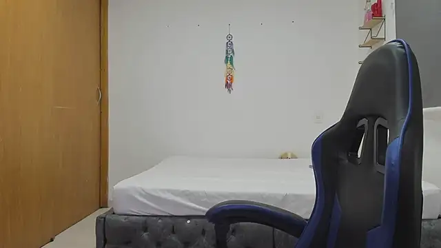 Samanthagax online show from December 22, 2025, 12:27 pm