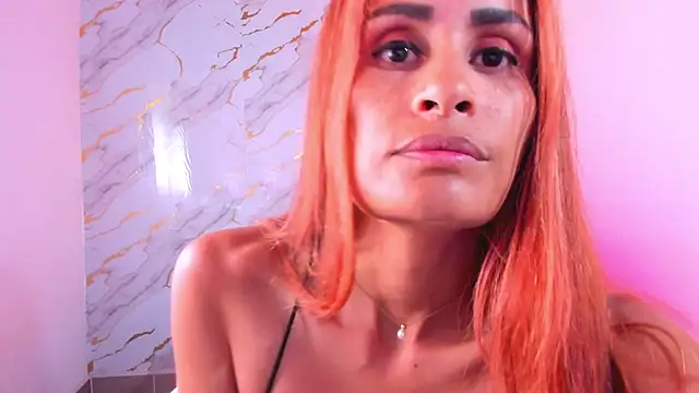 coralcarter1 online show from September 9, 2025, 2:04 pm