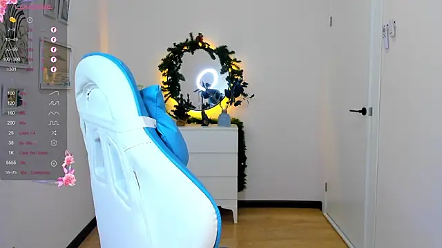 Snapshot of Evia_r0se chatting on December 19, 2024, 11:39 am Evia r0se online show from December 19, 2024, 11:39 am